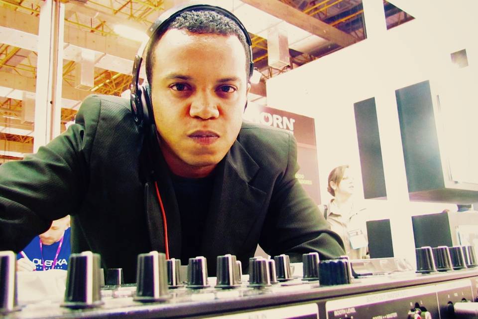 Performance e mixagem profissional