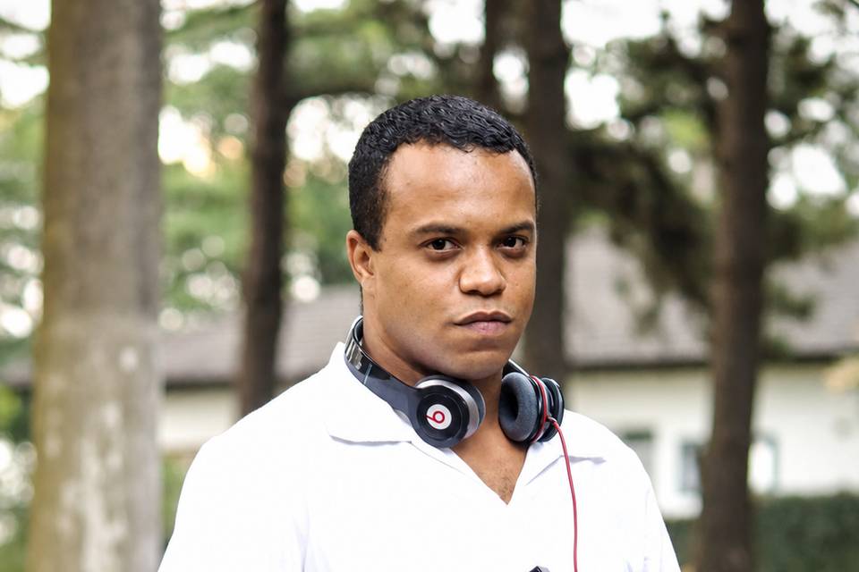 DJ William Borgez