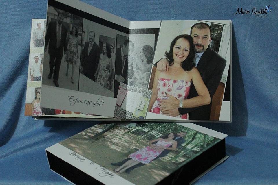 Modelo de Álbum com maleta.