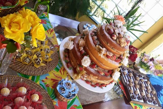 Naked Cake