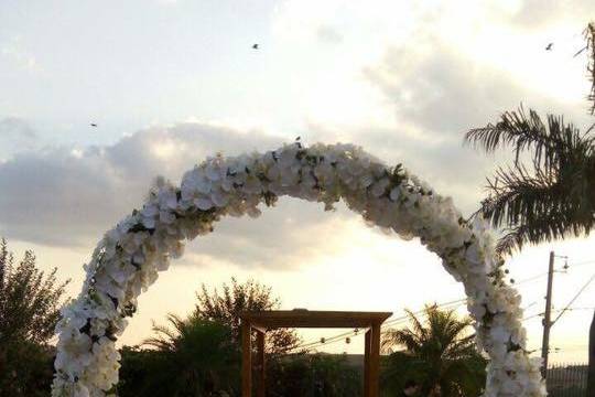 Arco de flores naturais