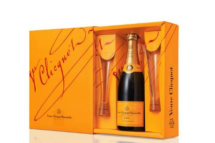 Veuve Clicquot brut e duas taças