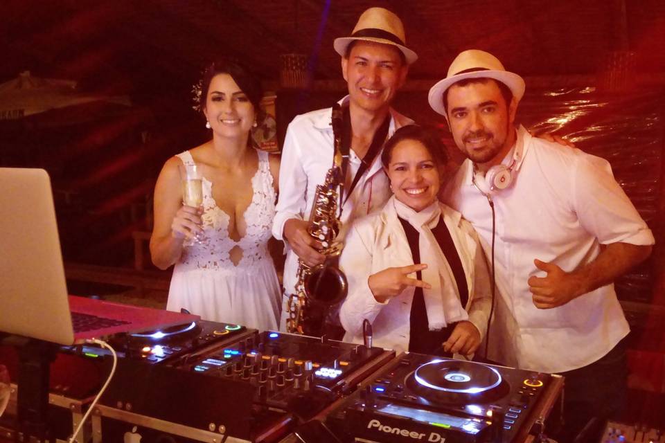 Dj sax e muita alegria