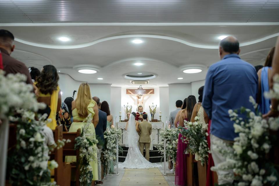 Noivos no altar