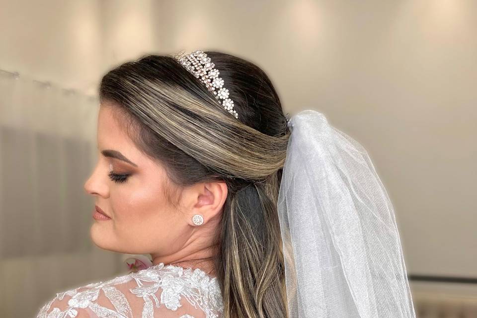 Penteado de noiva clássica