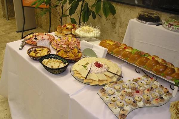 A Kir Buffet