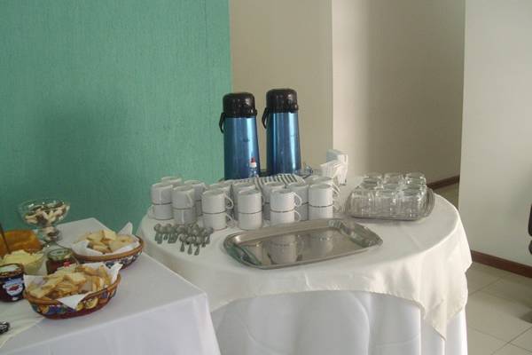 A Kir Buffet