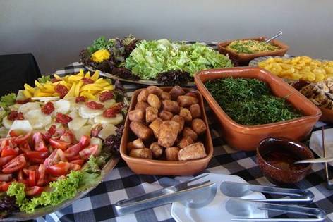 Guarniçoes de feijoada