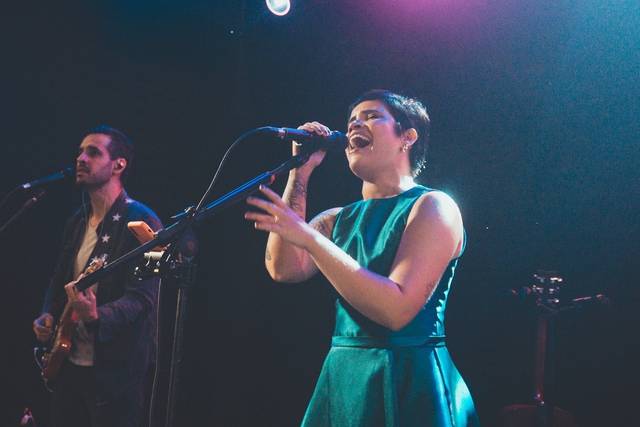 Amanda Alves - Cantora