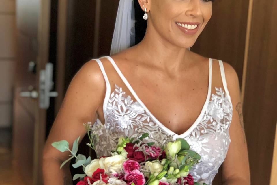 Noivinha Pronta e feliz!
