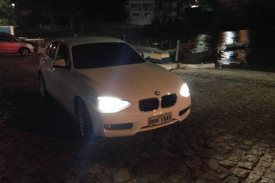 BMW118i