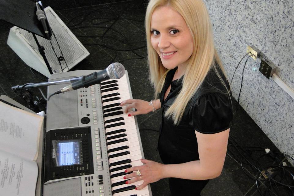 Adriana Gil Produções Musicais