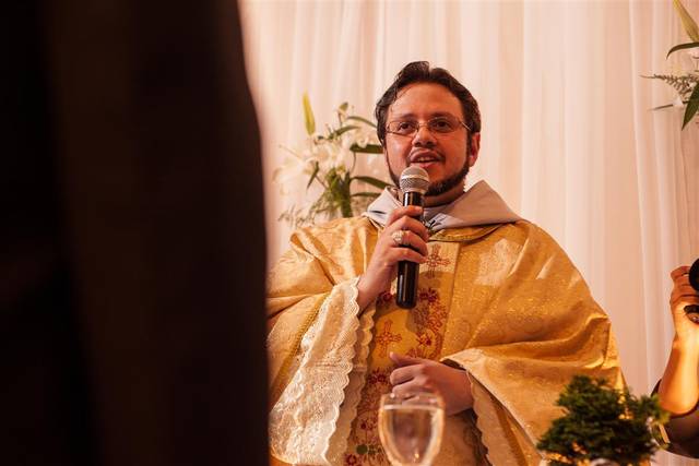 Celebrante Padre Alexsander