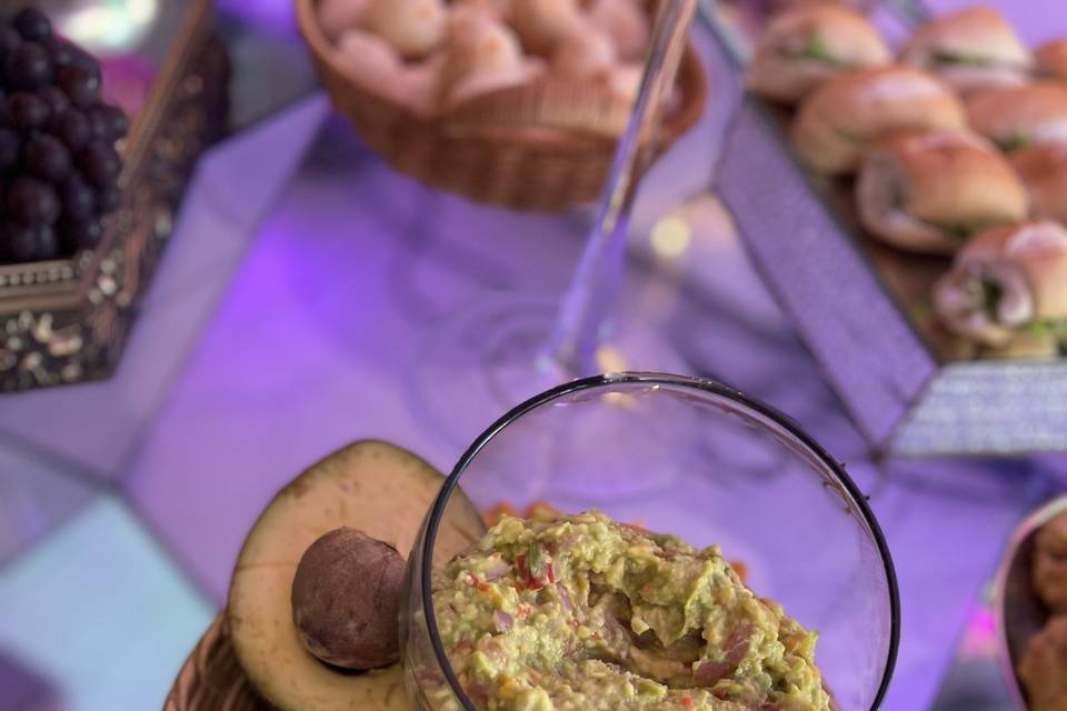 Guacamole com nachos