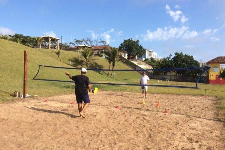Beach tennis