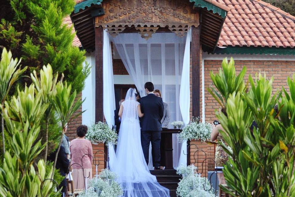 Casamento no campo ao ar livre