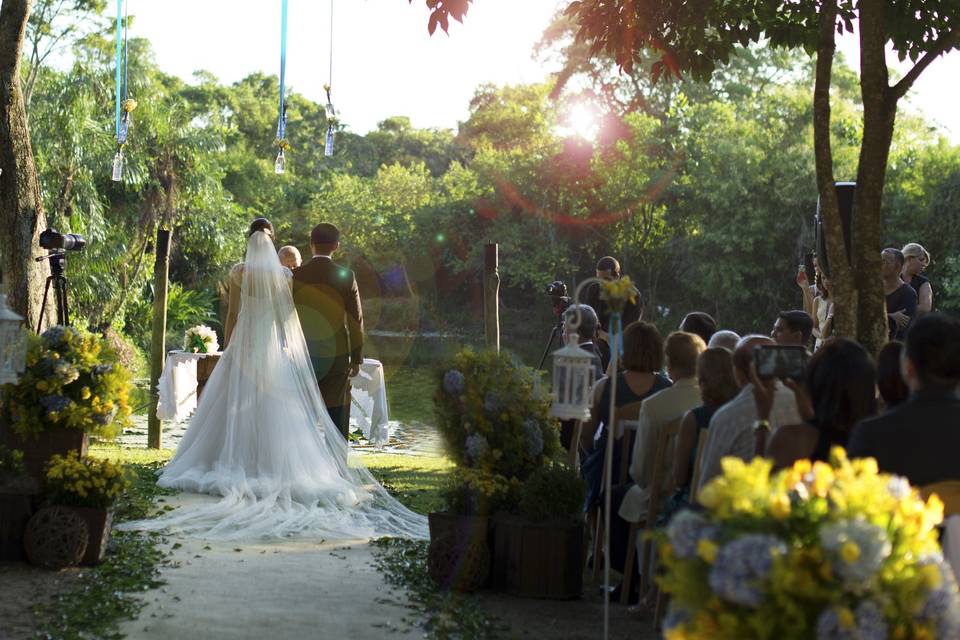 Casamento Meio do Mato