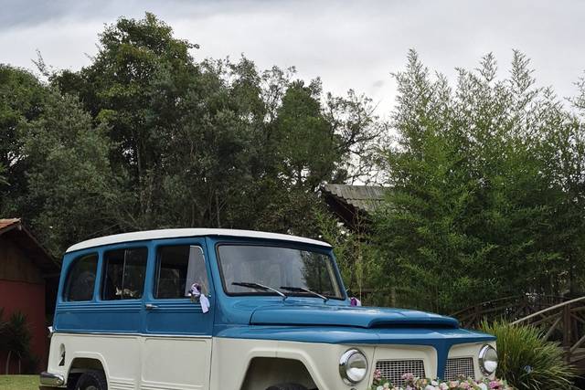 Ford Rural
