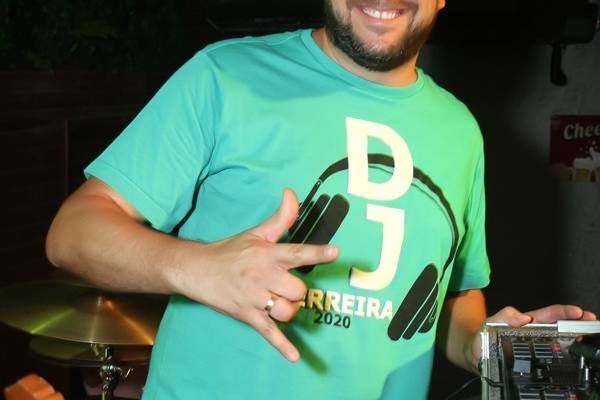 DJ Ferreira