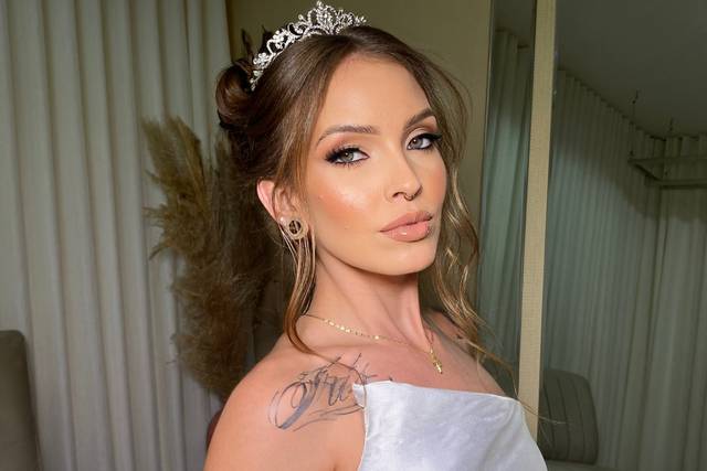 Maquiagem e penteado