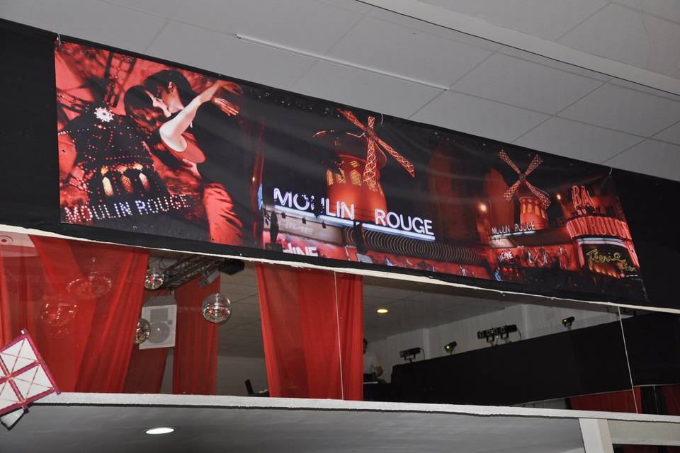 Festa temática Moulin Rouge