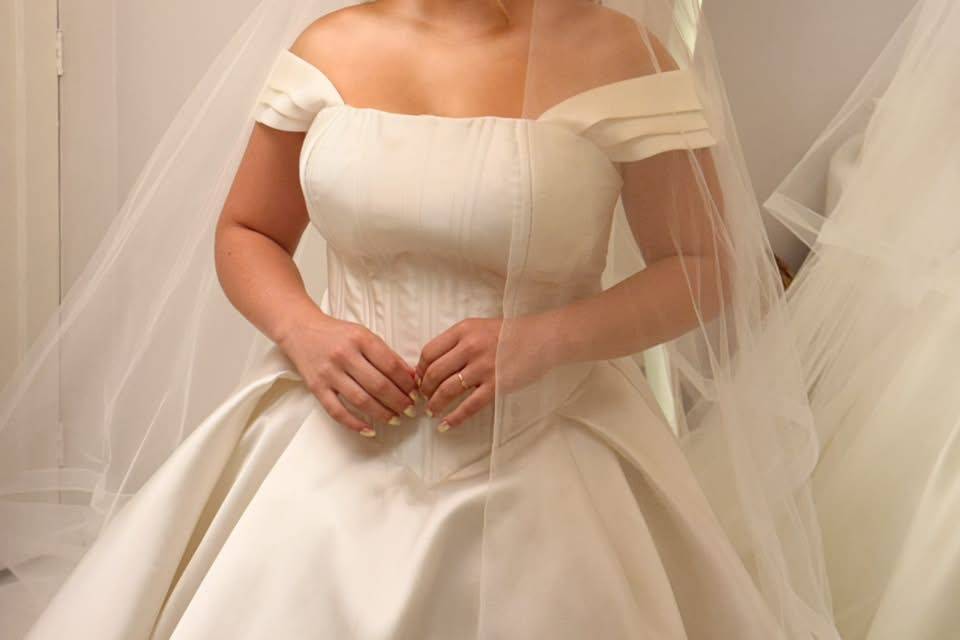 Noiva Aline deslumbrante