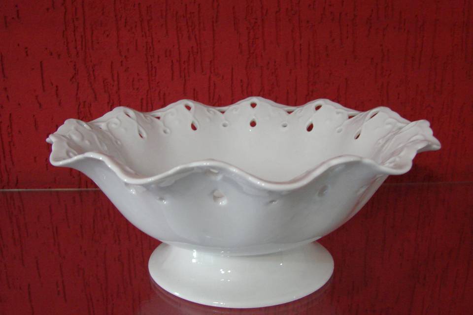 Fruteira porcelana bordada