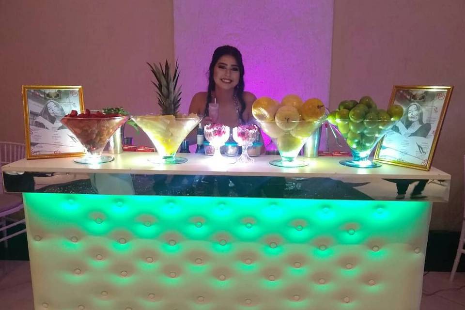Barwoman Drinks