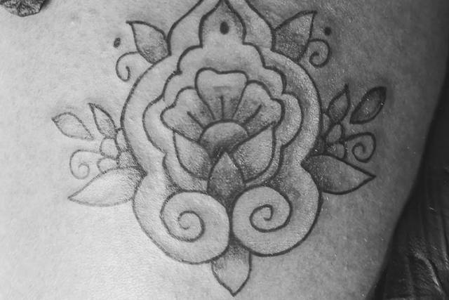 Flor de Lis Tattoo