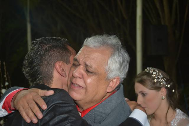 O noivo Edigar com seu pai