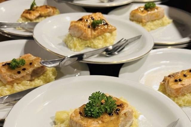 Aurora Buffet & Bistrô