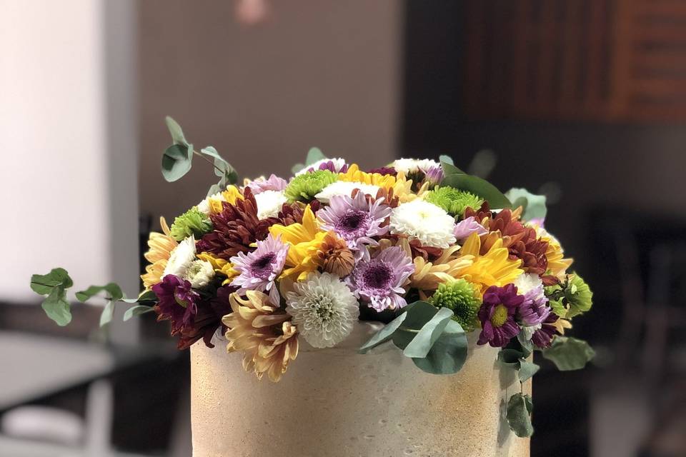 Cake semi espatulado com flor