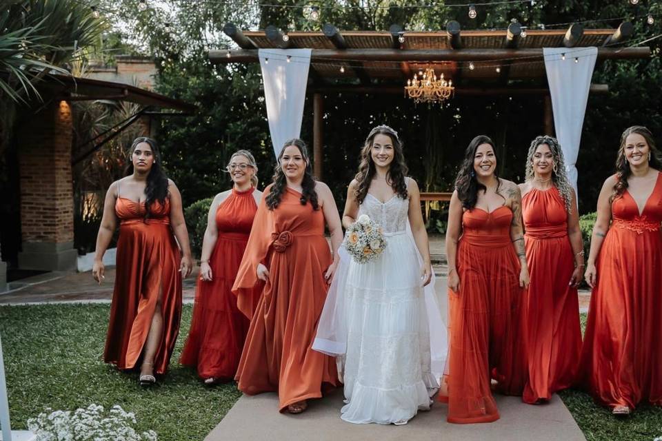 Noiva e as madrinhas