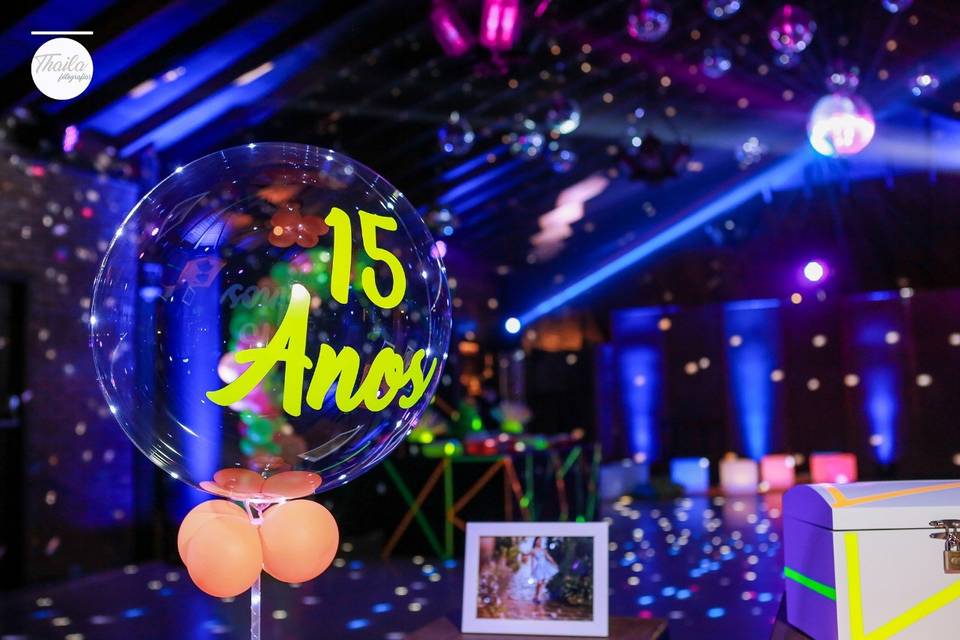 15 anos Gabi - decor NEON