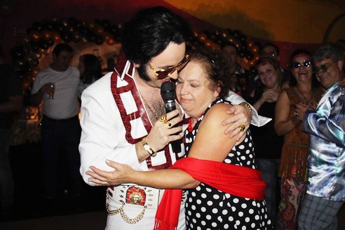 O show do Elvis na sua festa