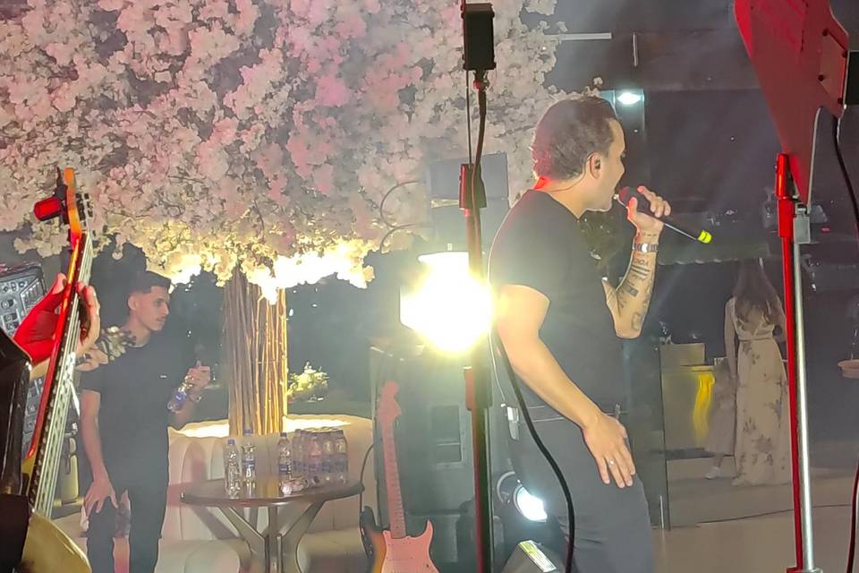 Cantor Júnior Ferreira