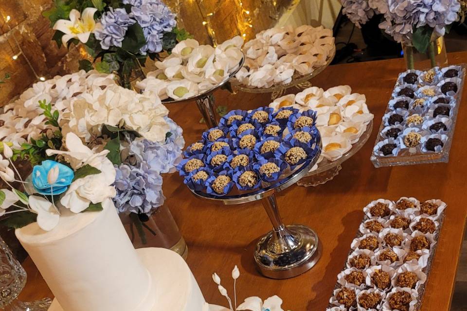 Mesa de Bolo e doces