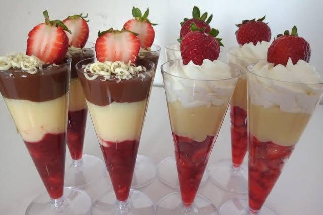 Renata Rosa Cake
