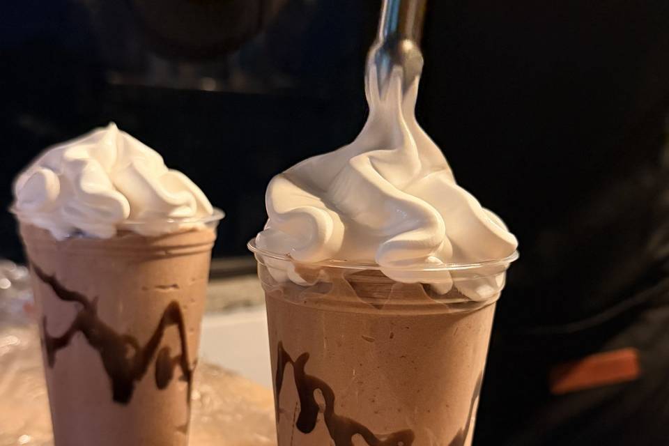 Shakes