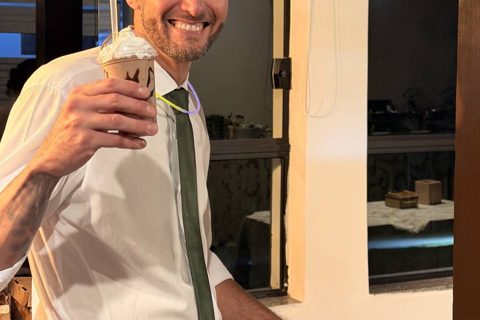 Convidado feliz