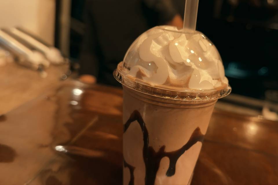 Shakes