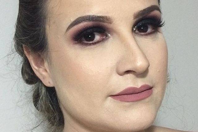 Smokey eye pink