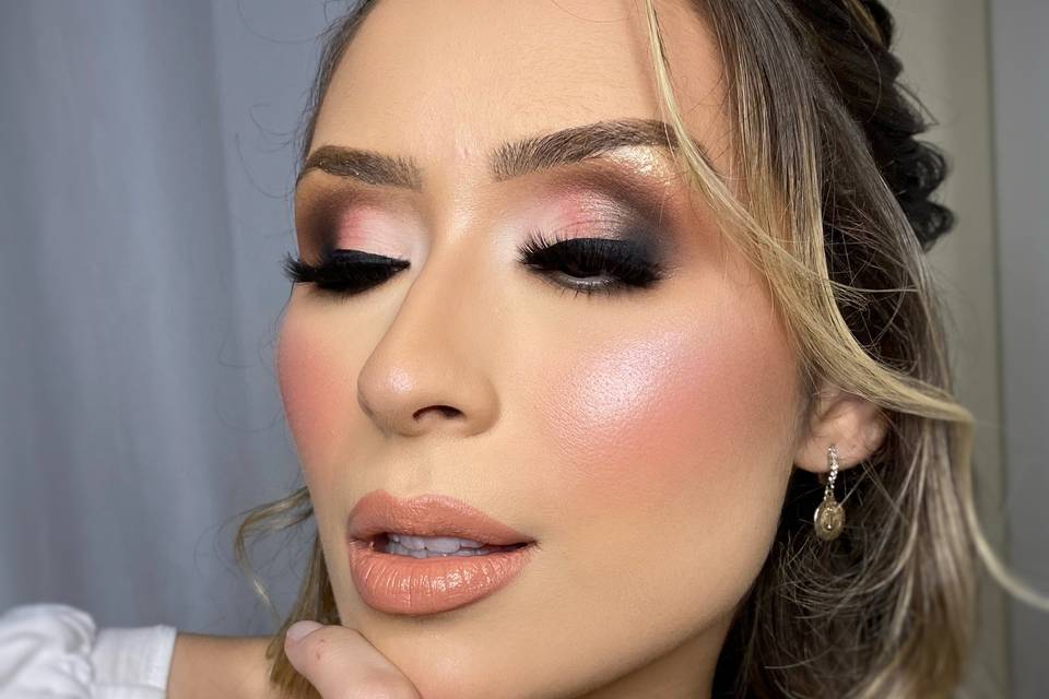 Jordana Fernandes Makeup