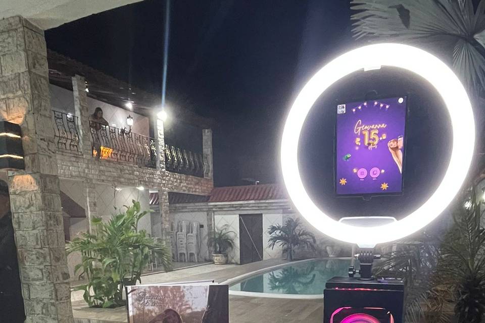 Totem Ring Light