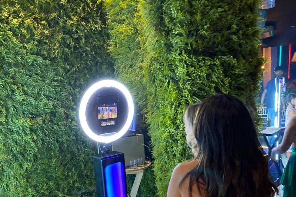 Totem Ring Light