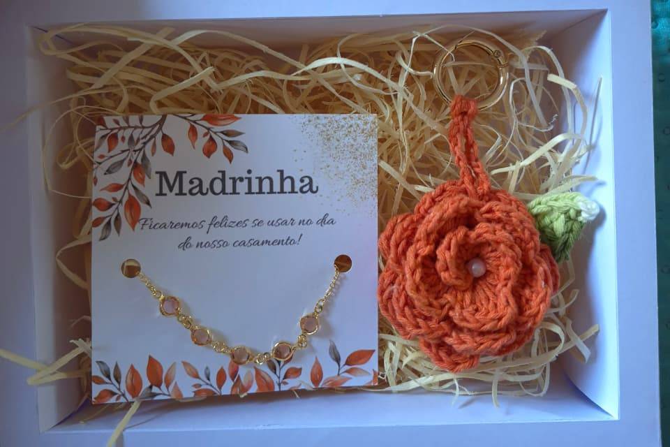 Flor e pulseira para casamento