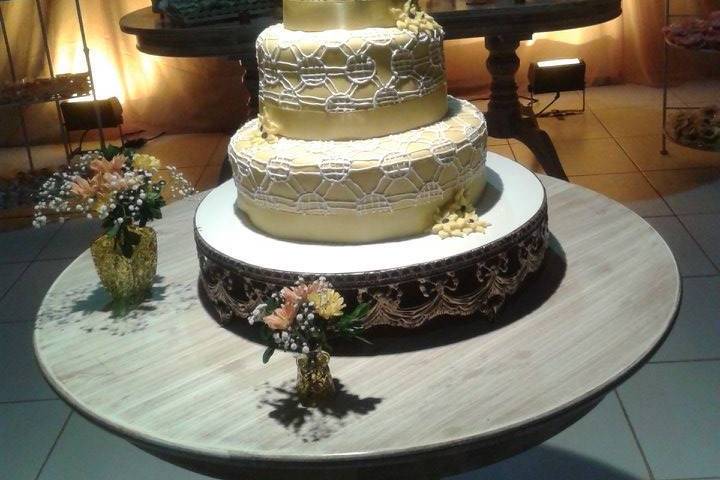 Bolo de casamento clássico