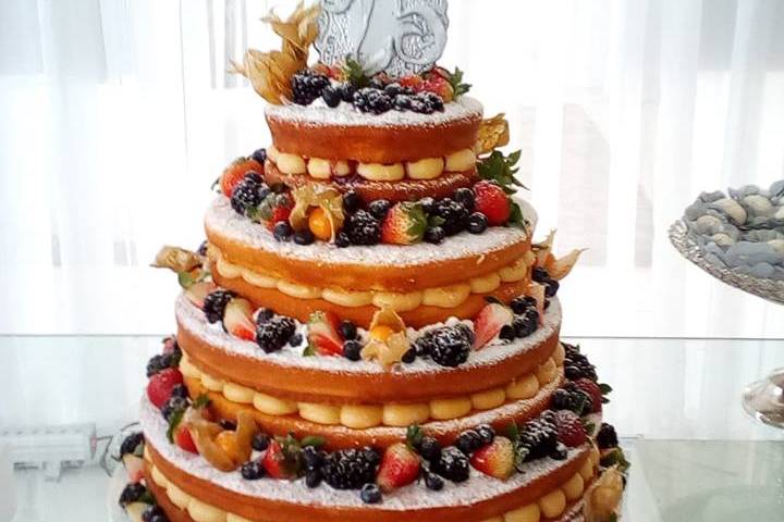 Naked cake