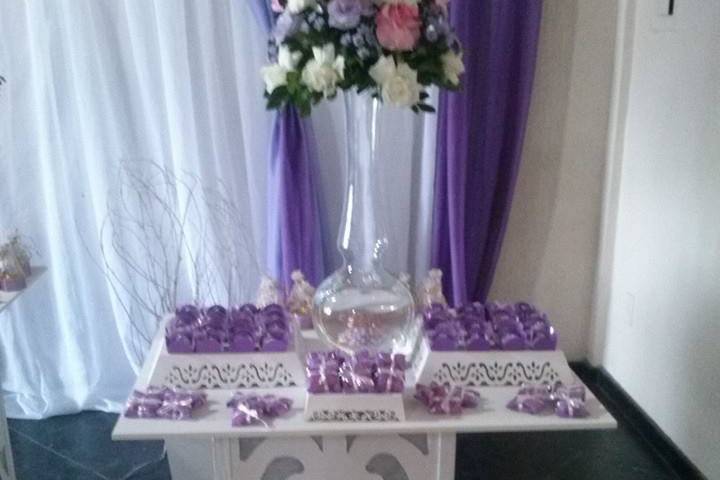 Festa lilas e roxo