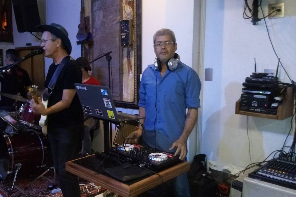 DJ Ricchard